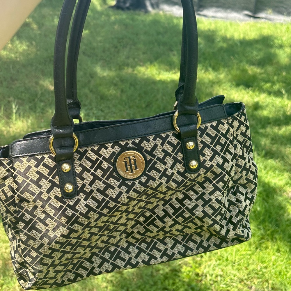 Tommy Hilfiger Black and Gold Patterned Shoulder Bag - Picture 2 of 16